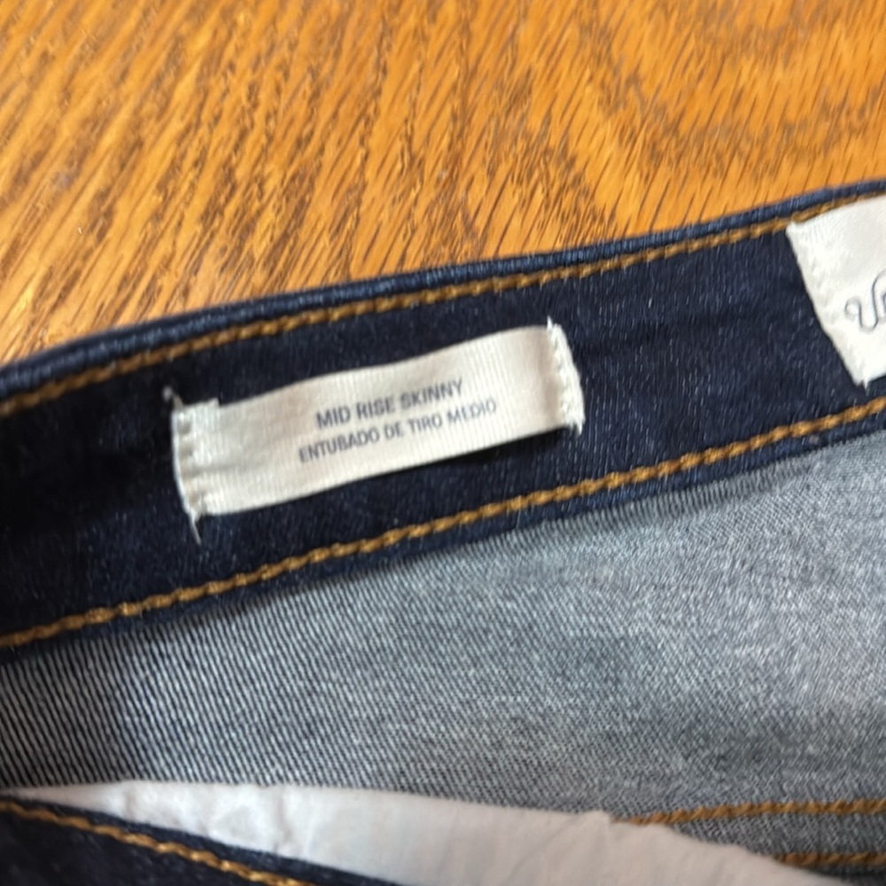 Universal Thread Women's Mid Rise Skinny Denim Jeans - Picture 4 of 5